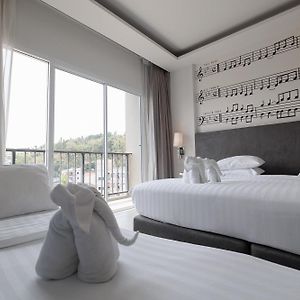 Indy Deluxe Double Room